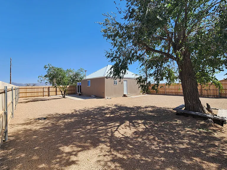 537 S Taylor Rd — Photo 31