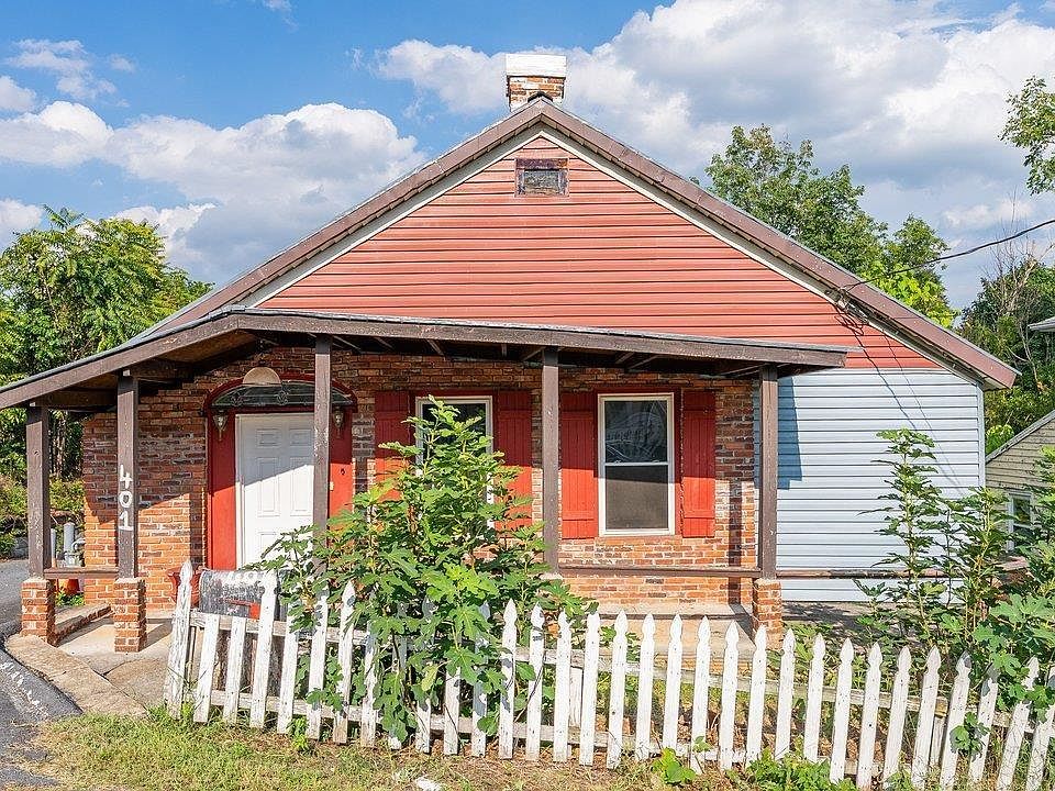 1st image of 401 Bowling St