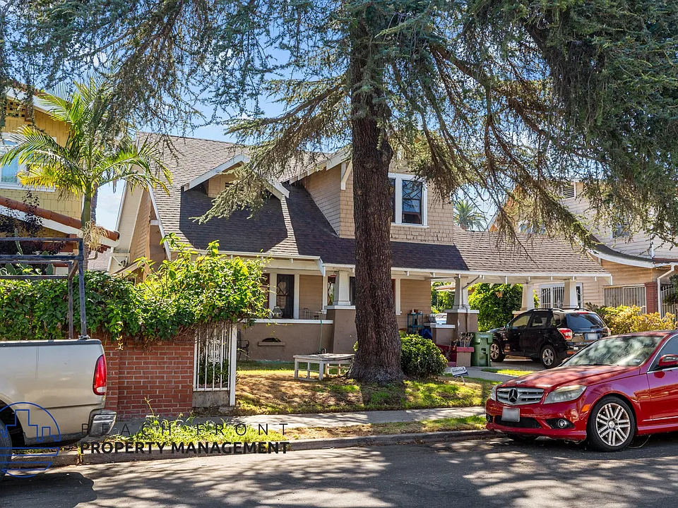 1616 5th Ave