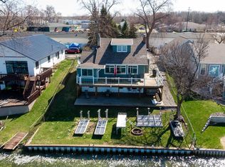 14252 Darts Lndg, Fenton, MI 48430