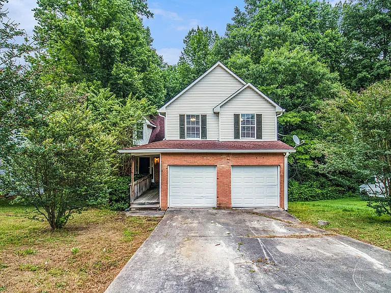 6509 Eastbriar Dr — Photo 1