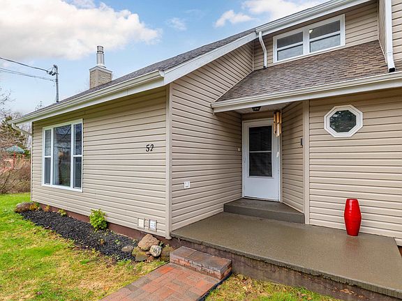 5th image of 52 Thorndale Dr