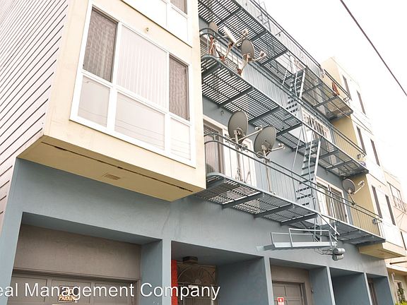 3rd image of 168 Sickles Ave APT 08