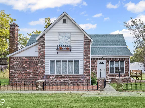 303 E Beech St, Ambia, IN 47917