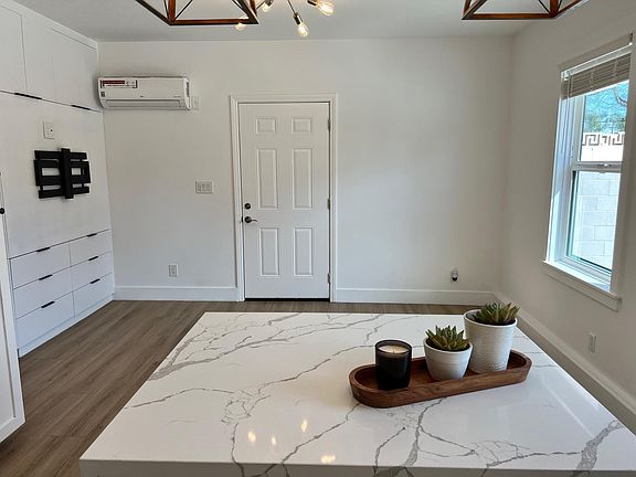 3rd image of 15533 Superior St #2