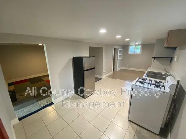 950 N 11th St, Laramie, WY