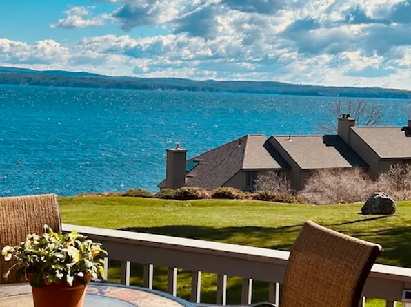 2696 Lake Shore Rd Unit 16, Gilford, NH 03249