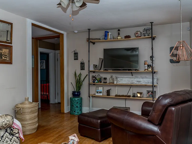 902 Again St — Photo 11