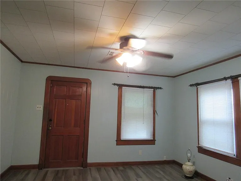 605 Bellanger St — Photo 6