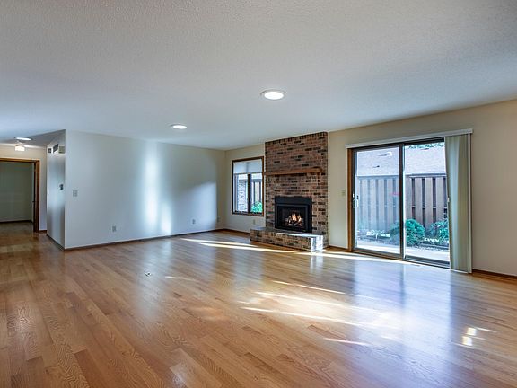 5th image of 2205 Baihly Ct SW