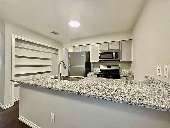 2nd image of 1106 A B Hazelton St #1108
