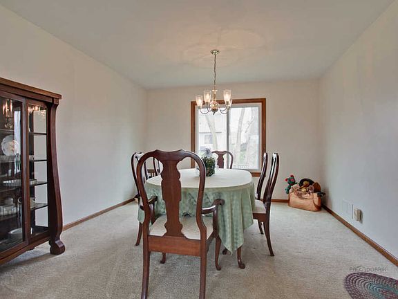 5th image of 521 Valleyview Dr