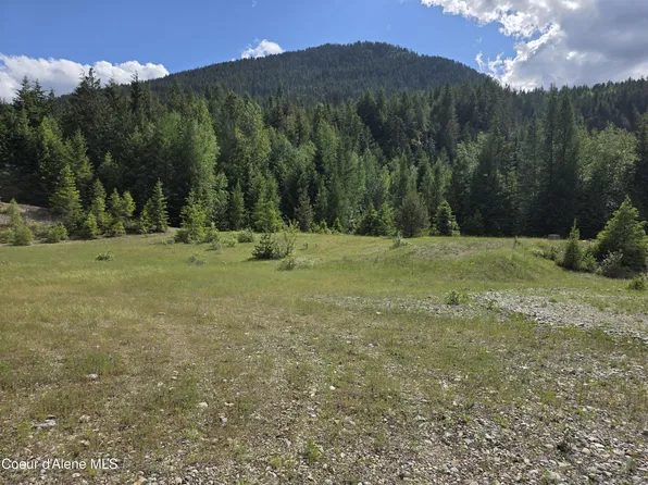 5784 River Rd, Clark Fork, ID 83811