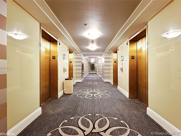 4th image of 4401 Collins Ave #1814