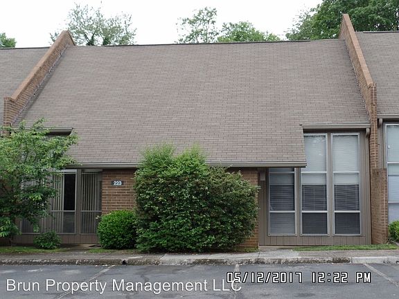 3rd image of 222 Dublin Dr