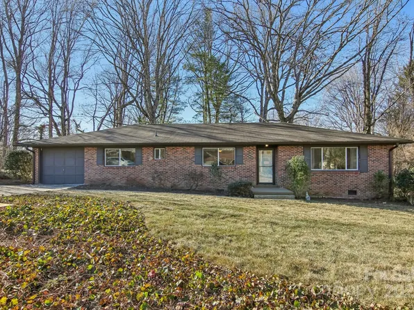 455 Beach Dr, Hendersonville, NC 28792