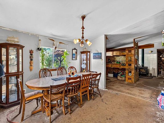4th image of 3287 Bradbury Way