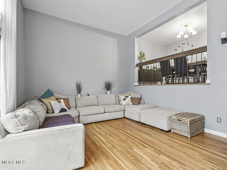 424 Tall Oak Ln — Photo 12