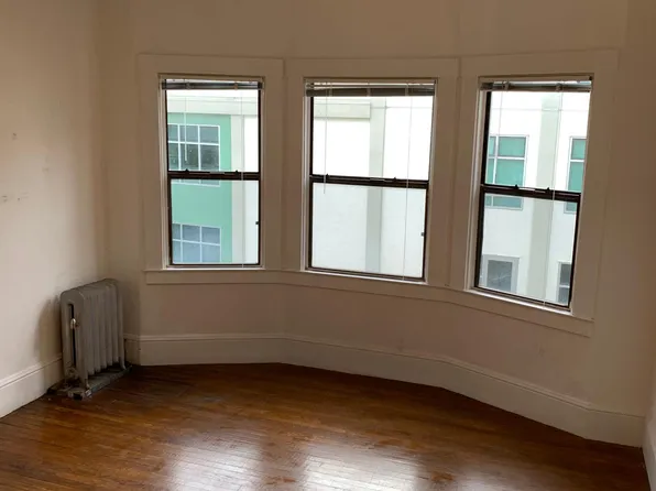 1907 Center St #11, Berkeley, CA 94704
