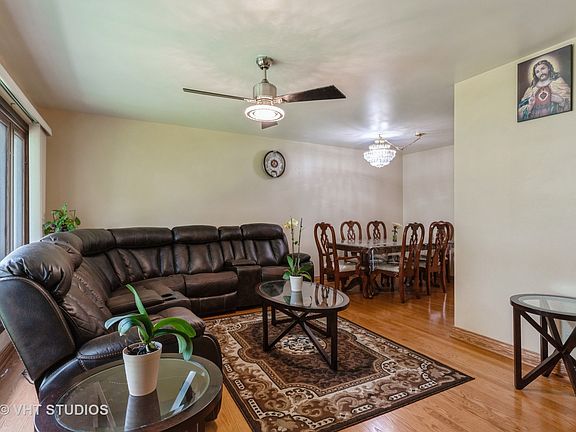2nd image of 339 King Ln