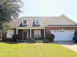 105 Dovecot Dr, Warner Robins, GA 31088