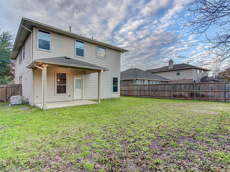 1808 McClannahan Dr — Photo 17