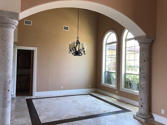 5th image of 104 Harbor Hill Dr