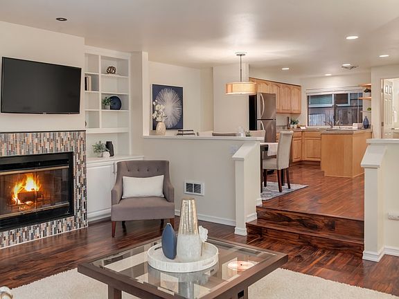 3rd image of 5932 Fauntleroy Way SW APT 1