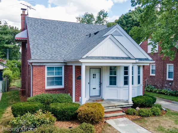 1114 W Lewiston Ave, Ferndale, MI 48220