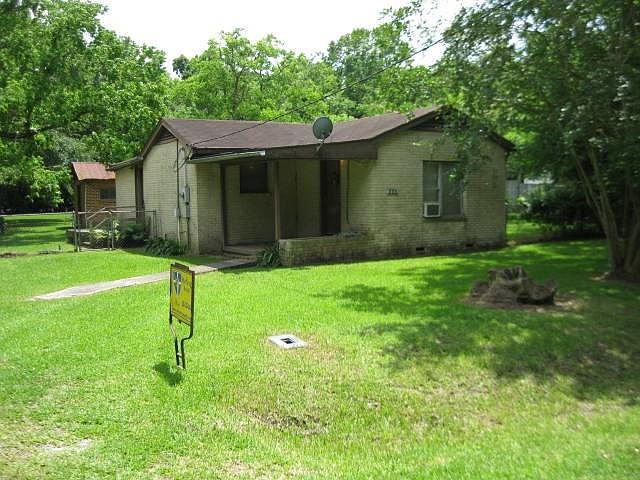 1st image of 282 County Road 2363 E