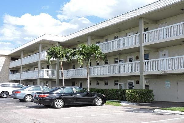 Home For Sale In Sandalfoot