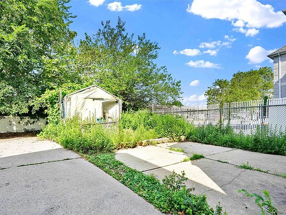 3rd image of 9722 Remington Street