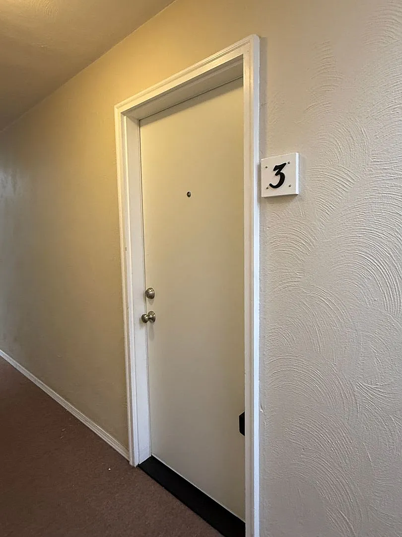 CLAPRO — Photo 3