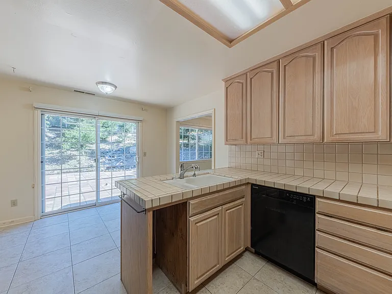 17967 Berta Canyon Rd — Photo 10