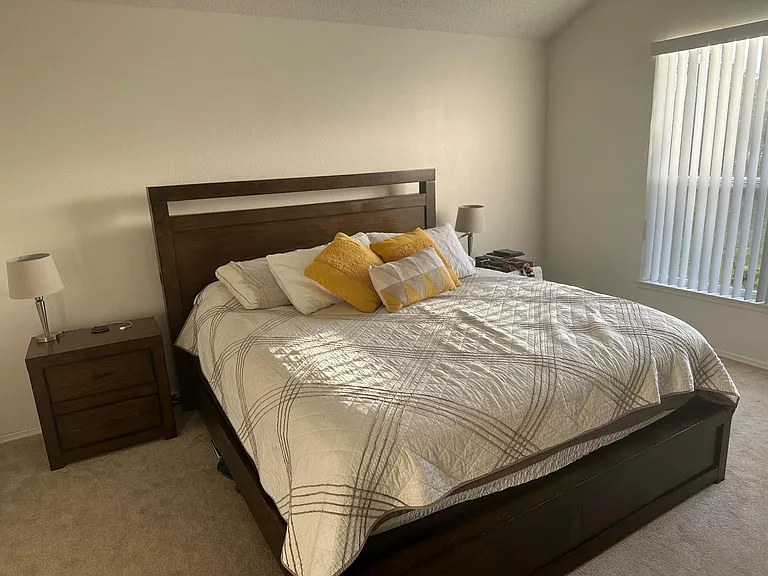 1654 Islebrook Dr — Photo 9