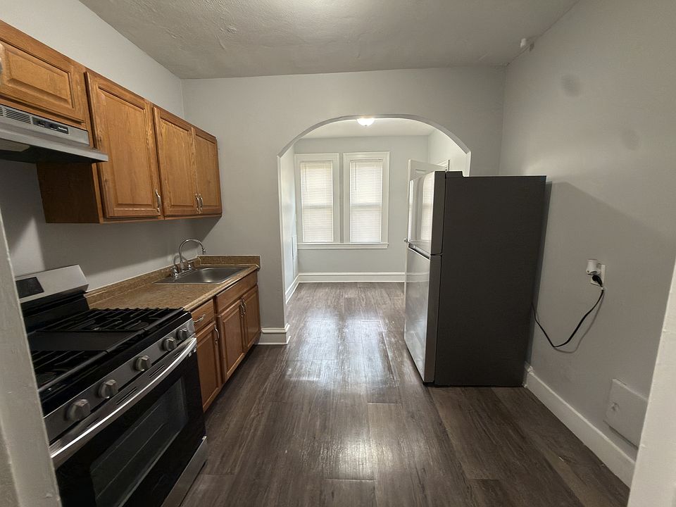 1st image of 330 Laurel St Unit 312