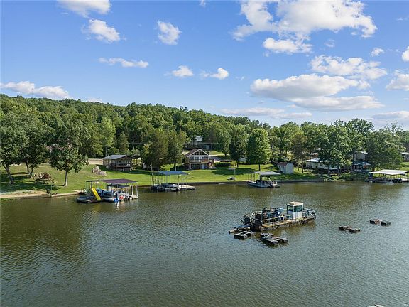 5th image of 6243 Bluebird Dr