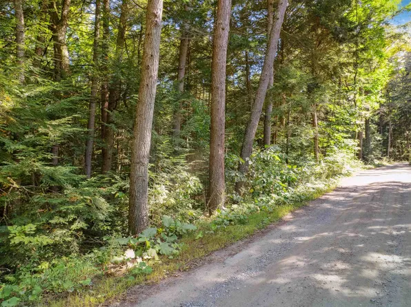 933 Gage Road, Tunbridge, VT 05077
