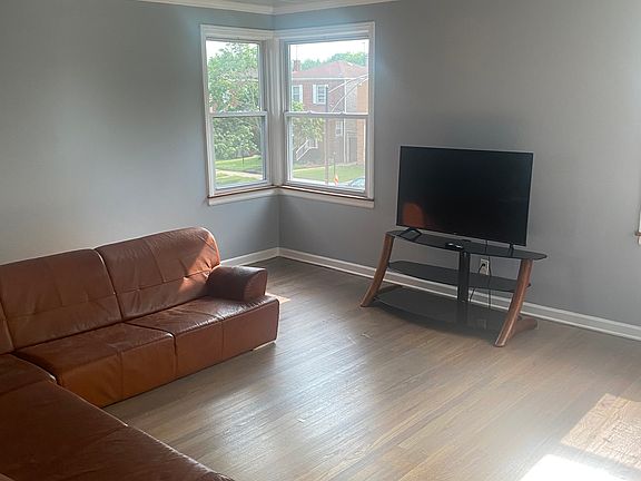 2nd image of 10609 S Forest Ave #2