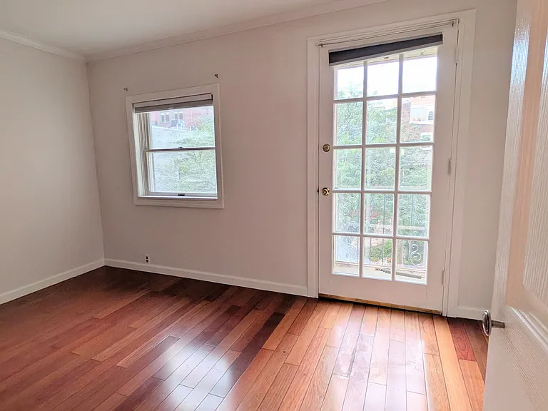 1021 Clinton St #5 — Photo 17