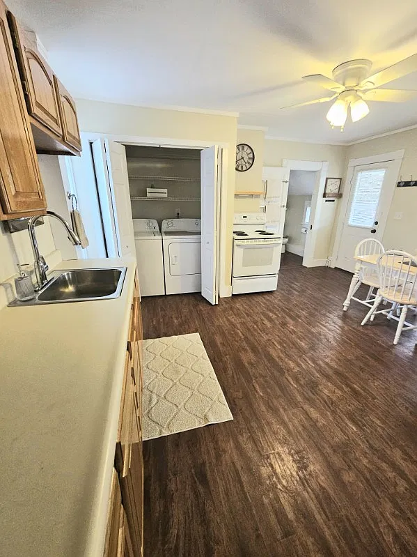 2 bed, $1,650 — Photo 4