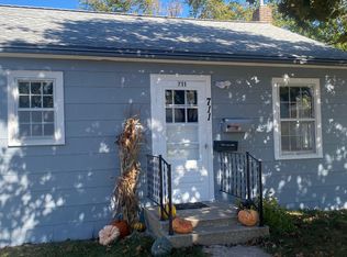 711 10th St SE, Rochester, MN 55904