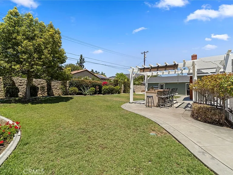 963 E Meda Ave — Photo 28