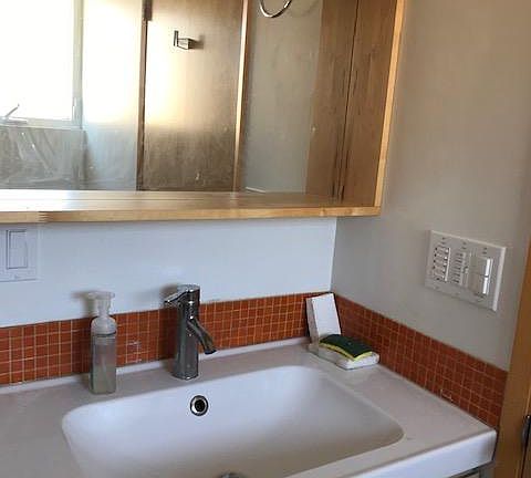 5th image of 1521 N 107th St Unit B