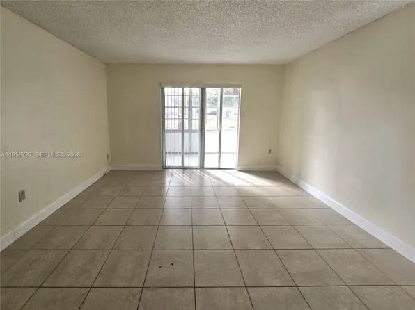 4334 NW 9th Ave APT 9-1B, Pompano Beach, FL 33064