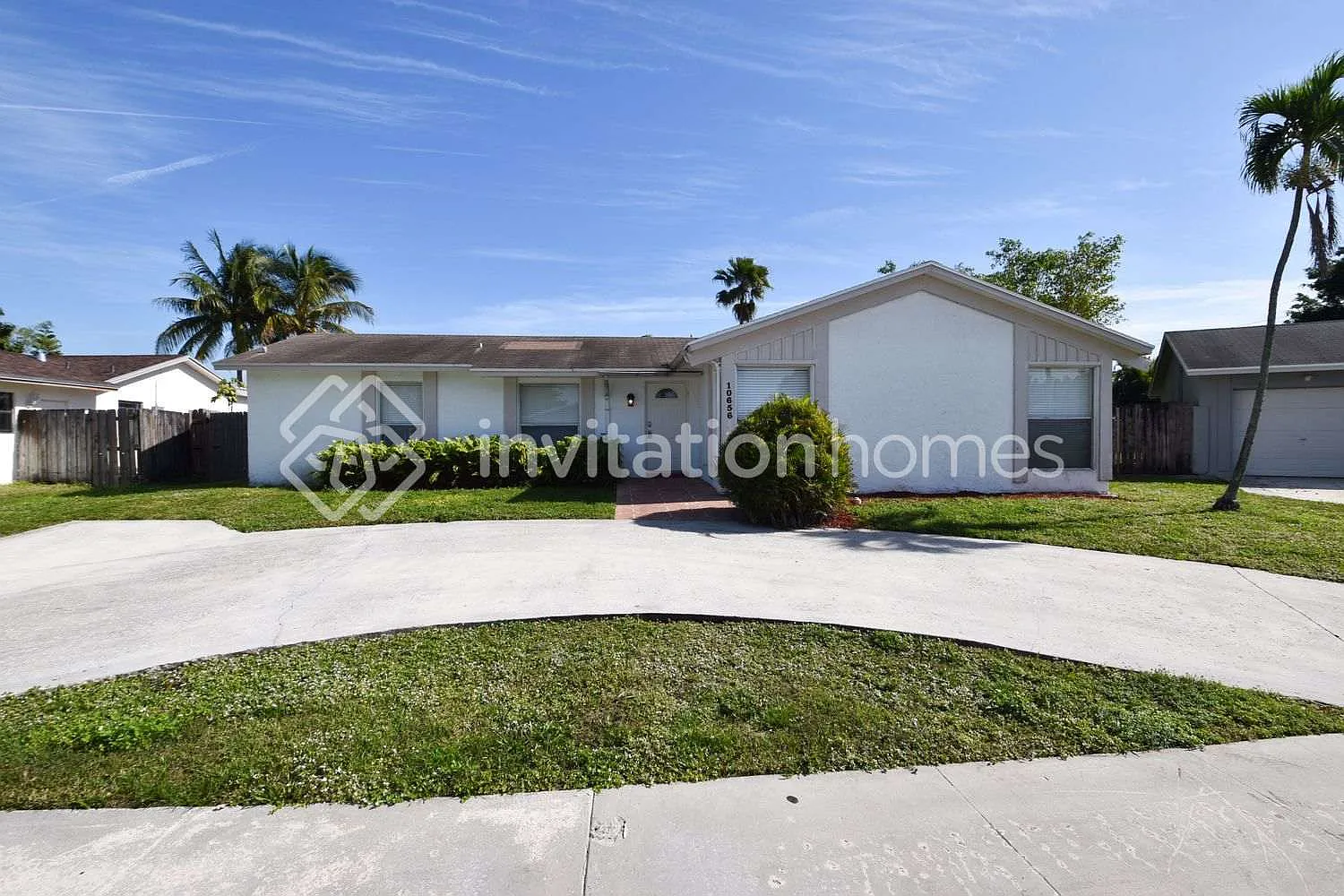 10656 Shady Pond Ln Boca Raton, FL 33428 — Photo 1
