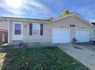 528 Luxury Dr APT A, Clarksville, TN 37043
