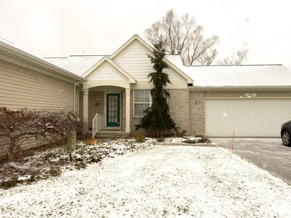 63 Pond Ridge Dr NE, Grand Rapids, MI 49546