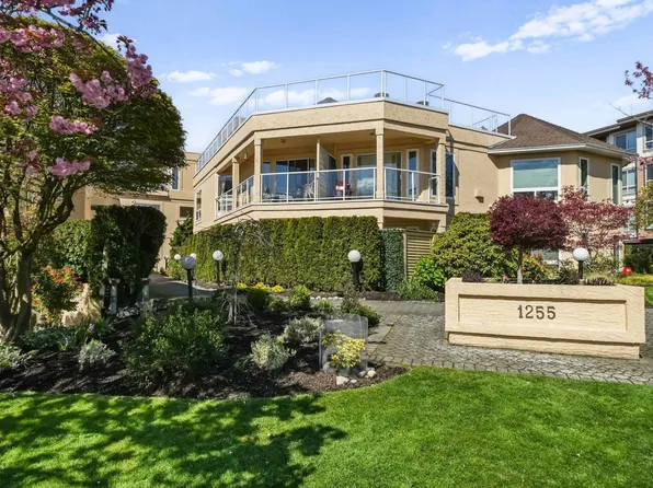 1255 Best St #201, White Rock, BC V4B 4E1