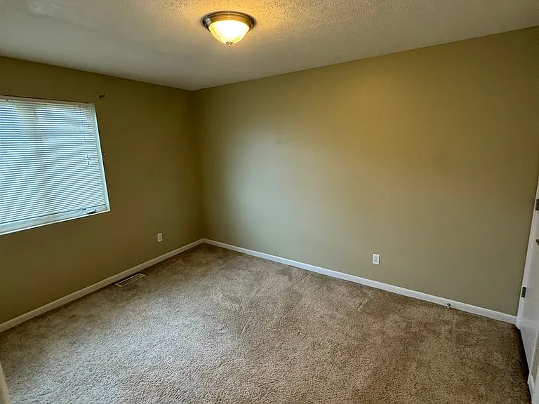 10335 Detroit Ave — Photo 11
